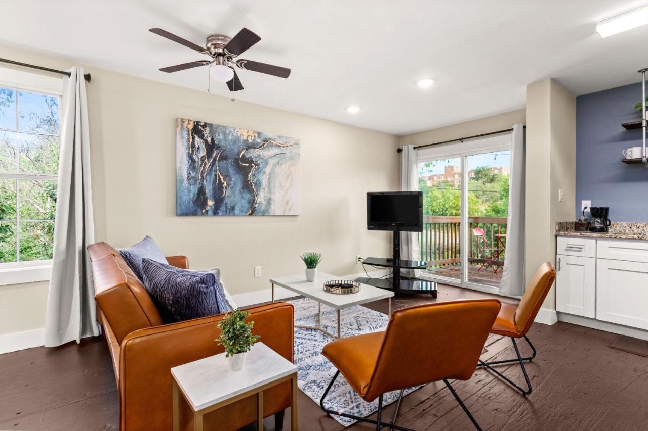 Divine Cargo Apartment San Antonio Exterior foto